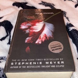Twilight new moon by:: stephenie meyer